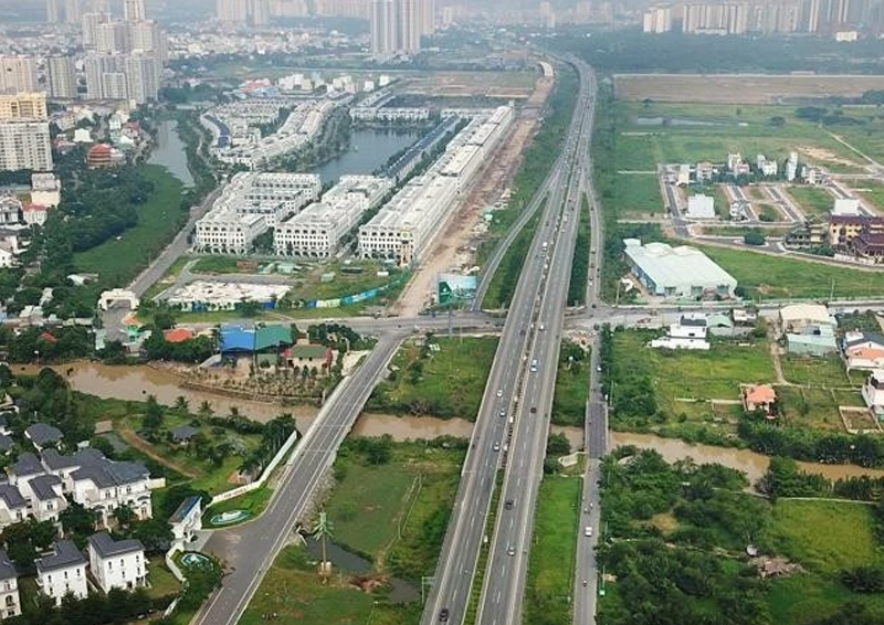 Những thay đổi mới trong dự thảo nghị quyết thi hành luật đất đai – về quyền sử dụng đất, cấp giấy chứng nhận, tách thửa – hợp thửa